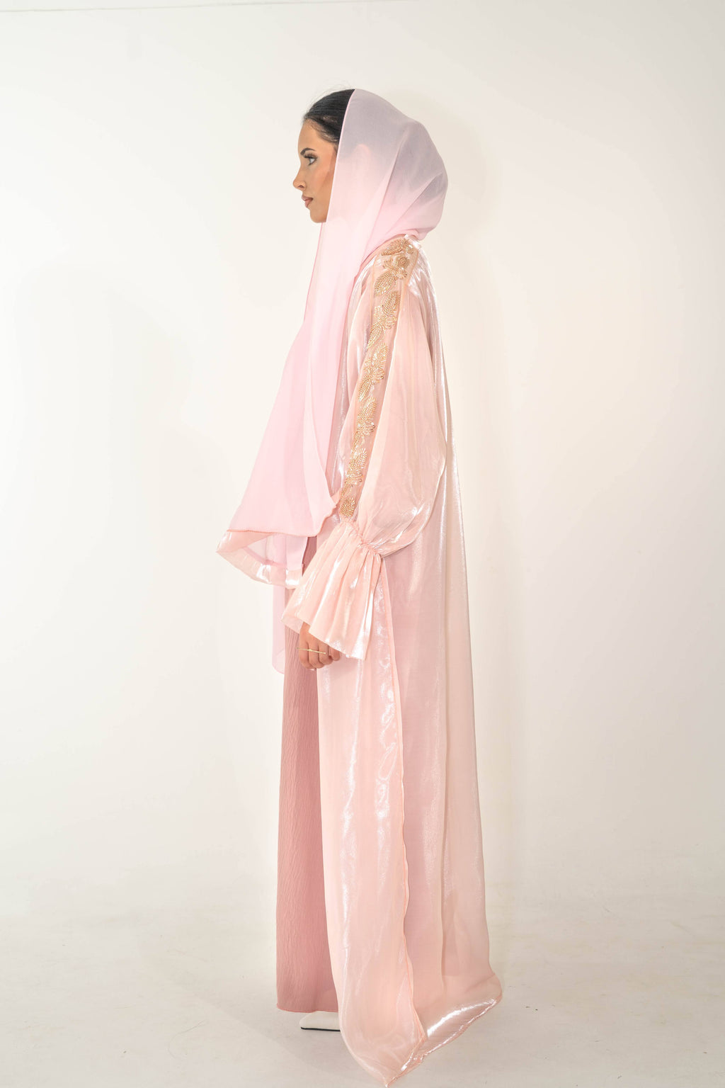 Ela Abaya