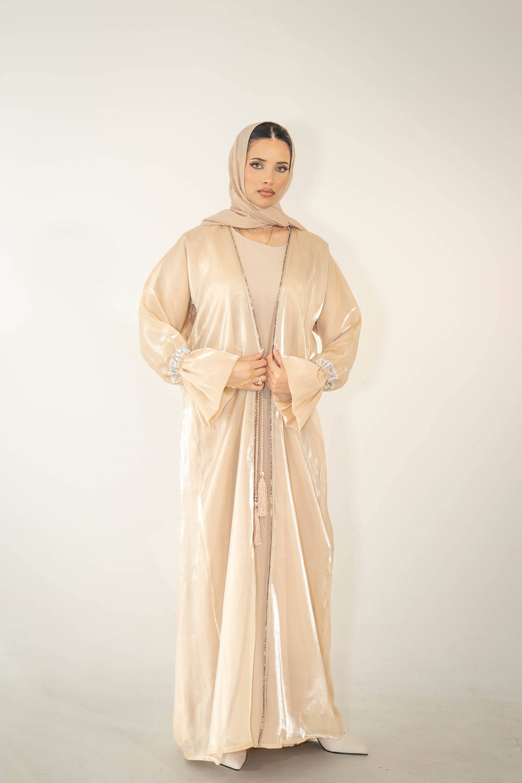 Nabiilabee Abaya
