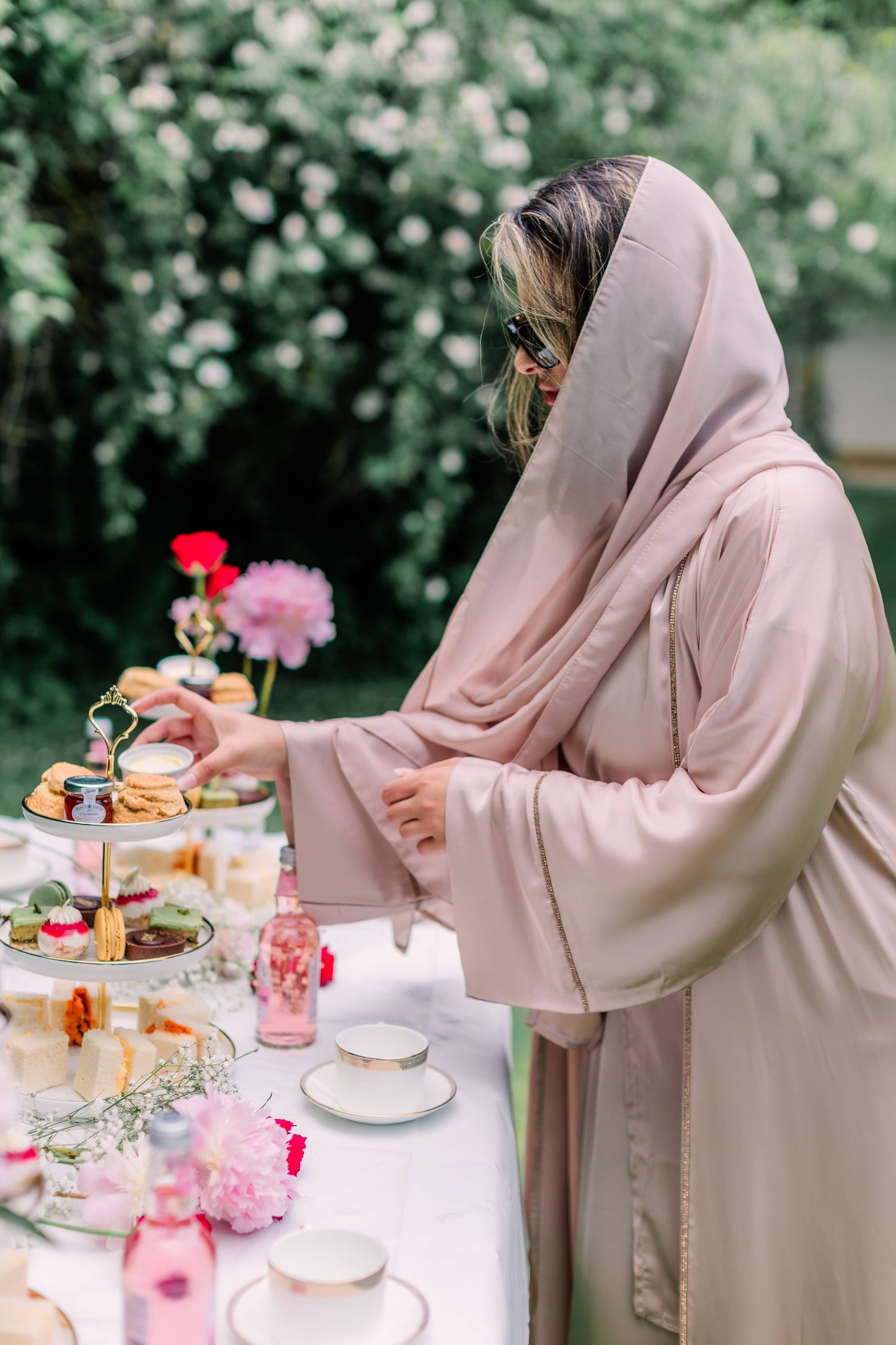 Pink Inner Layered Abaya